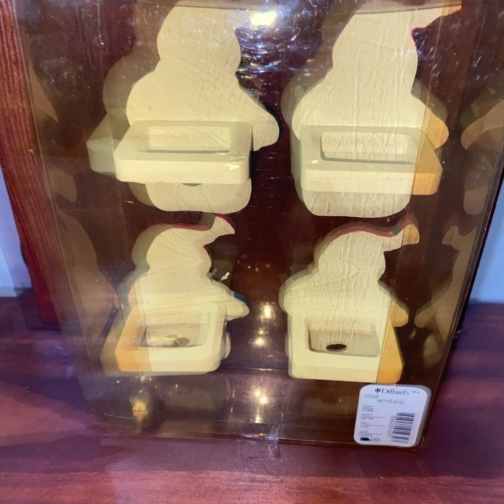 Vintage Dead stock Set of 4 Wooden 4”Snowman Napkin Rings Christmas Decor